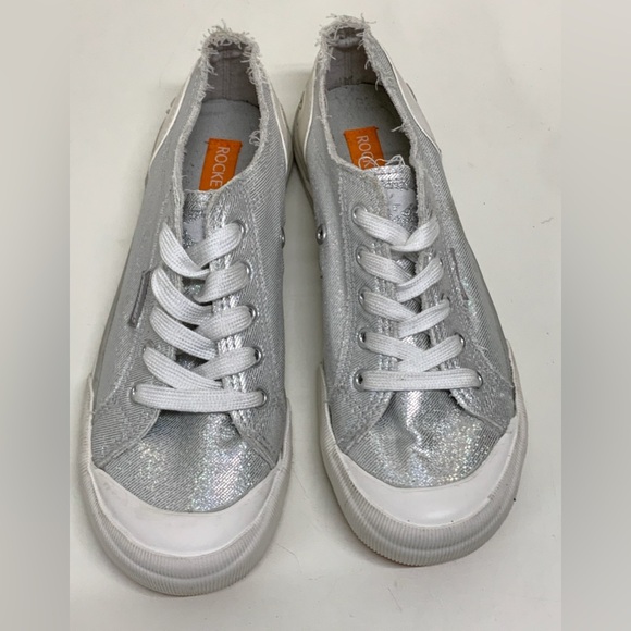 Women's 7.5 Rocket Dog Sparkly Metallic Silver Rubber Toe Lace Up Sneakers - Picture 12 of 16